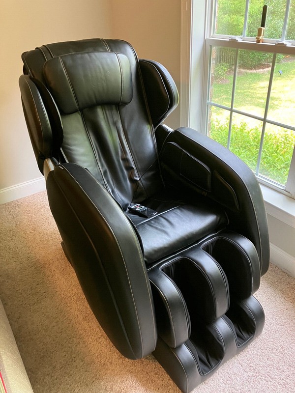Full body shiatsu massage chair (Fuji's FJ-5500) gallery