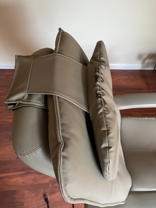 Ht-100 Human Touch Robotic Massage Chair Recliner Beige gallery