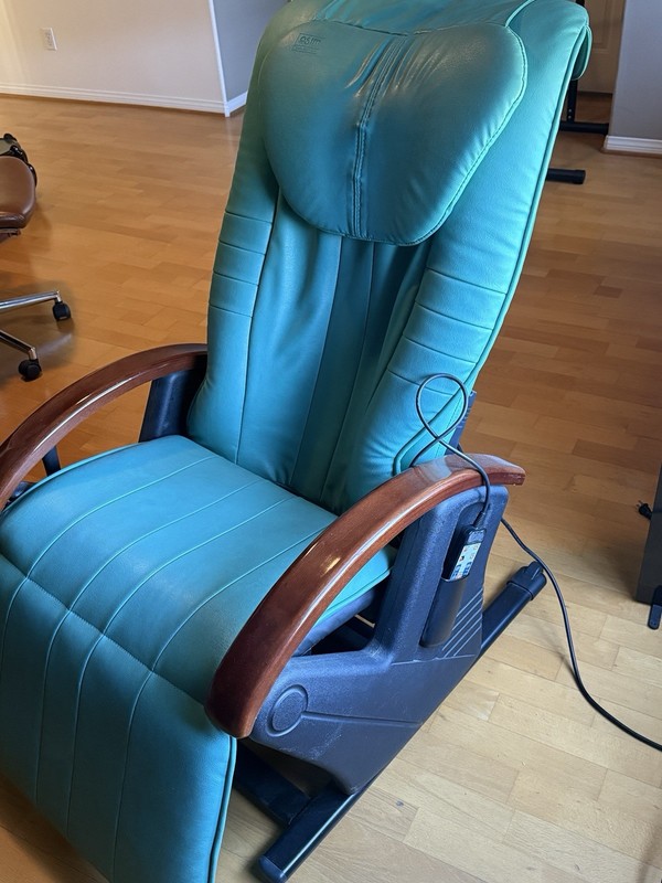 OSIM Green Massage Recliner Chair w/ Kneading Rolling Tapping Vibration Timer gallery