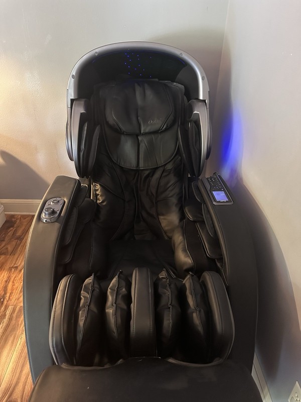 Osaki OS-4D Escape Massage Chair gallery