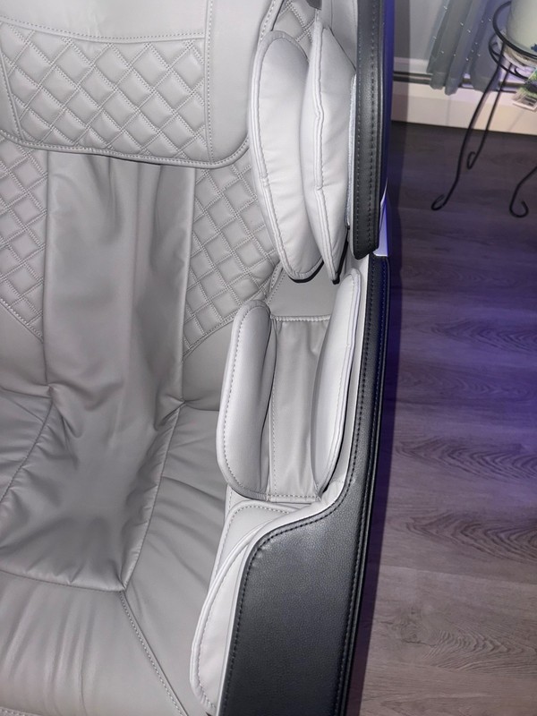 Full Body Zero Gravity Massage Chair gallery