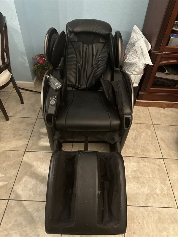 2013 Osim U divine S massage chair gallery