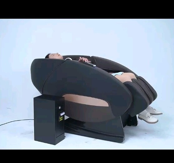 Money Operated Zero Gravity Full Body Massage Chair Commercial Use Vending gallery