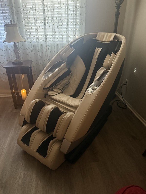 Super Novo 2.0 Massage Chair gallery