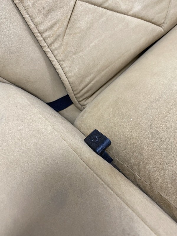 80's Get-a-way reclining chair: computerized massage chair w/ stereo system gallery
