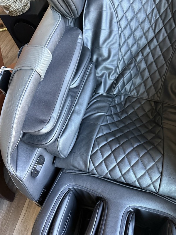 Positive Posture Brio+ Massage Chair gallery