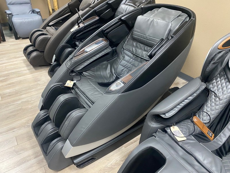 Gray Human Touch Super Novo 2.0 Zero Gravity 4D S L Track Massage Chair Recliner