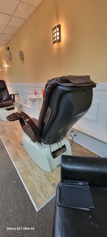 Pedicure Massage Chairs – used – in good condition
