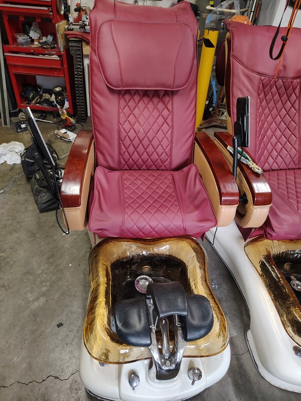 2014 Gulf Stream Jetted Pedicure Massage Chairs gallery