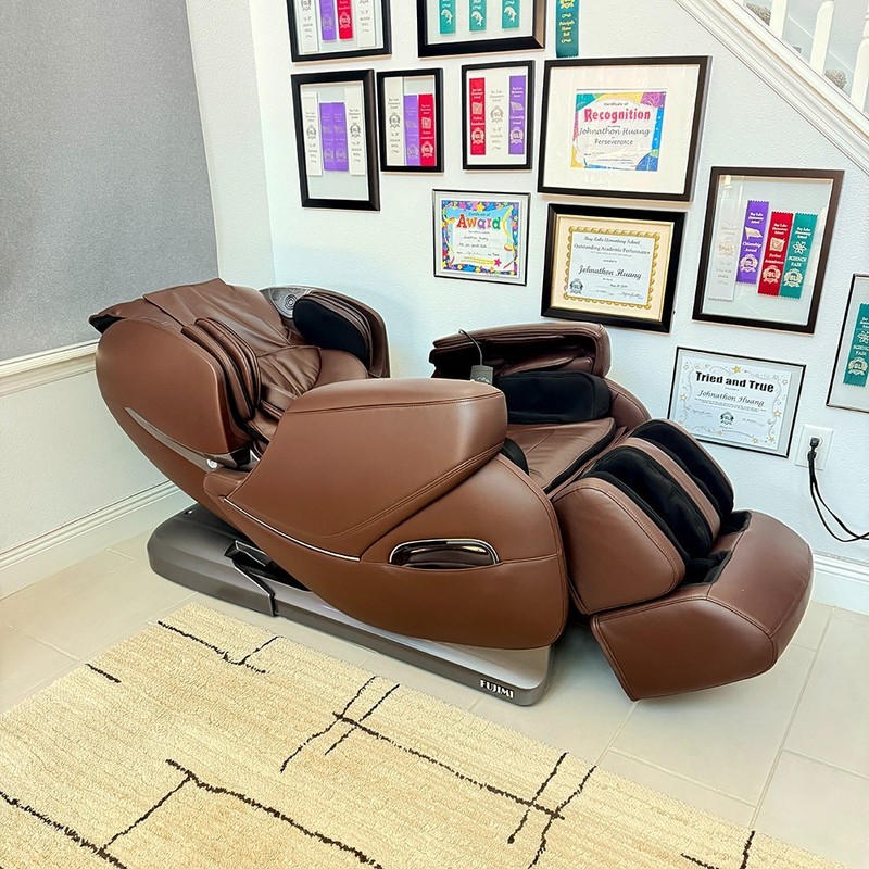 FUJUMI Massage Chair Full Body with Heat Model: EP-9000 Retail Price: $13,499 gallery