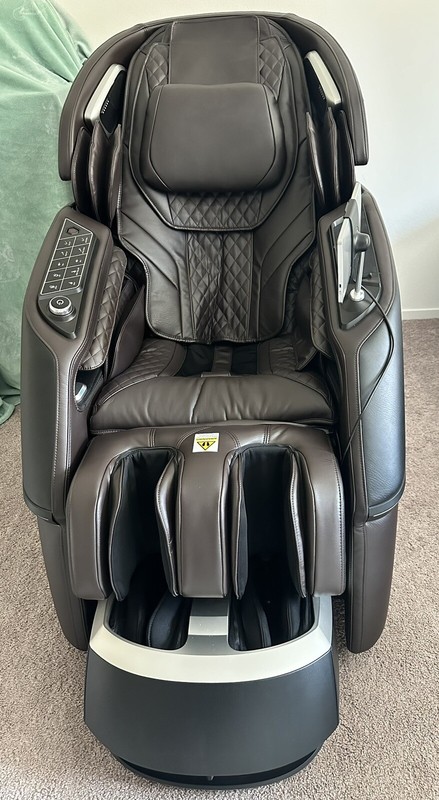 Brown Osaki OS- Ai Vivo 4D Voice Control Dual Track Health Monitor Massage Chair