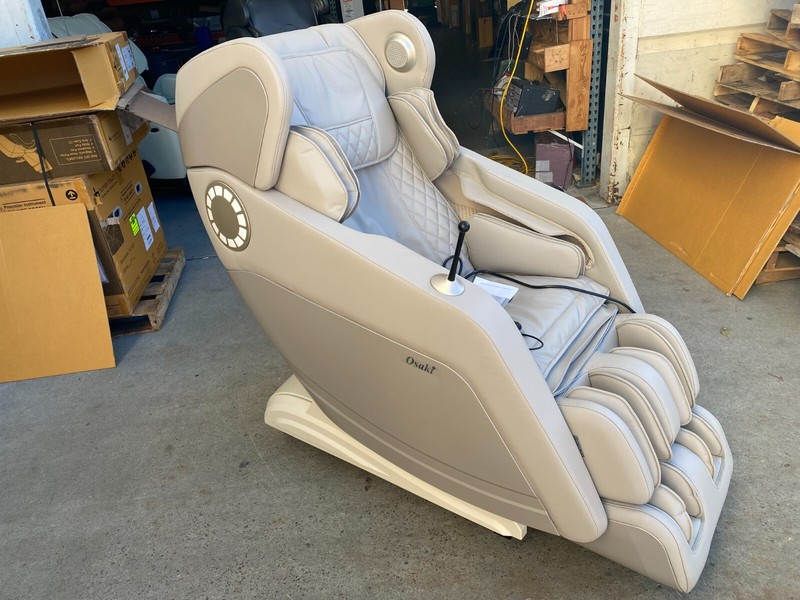 Osaki Hiro L-Track Heated Zero-G Bluetooth USB Charger 3D Massage Chair Taupe #3 gallery