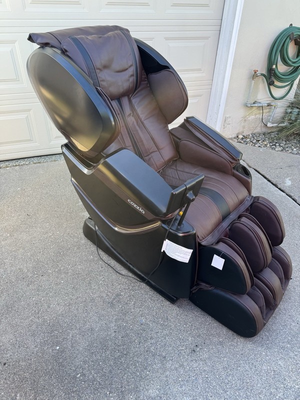 Cozzia CZ-640 Electric Massage Chair, Solid Brown/Black, 1-Seater gallery