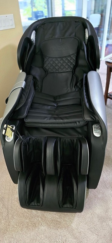 Relaxe Advanced Total Massage Chair