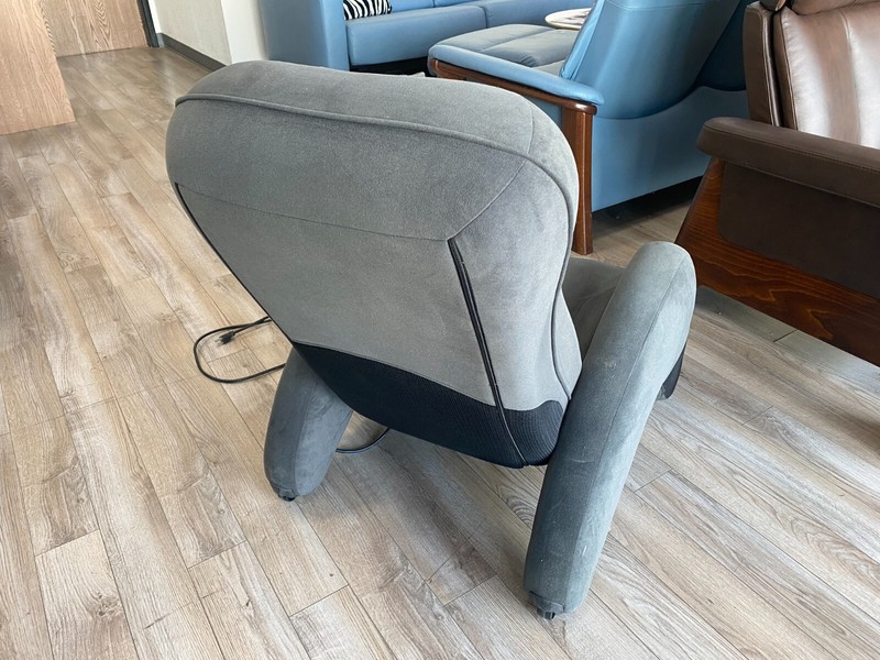 💥 Human Touch iJoy 100 Massage Chair Massaging Recliner - Gray Fabric - BROKEN gallery