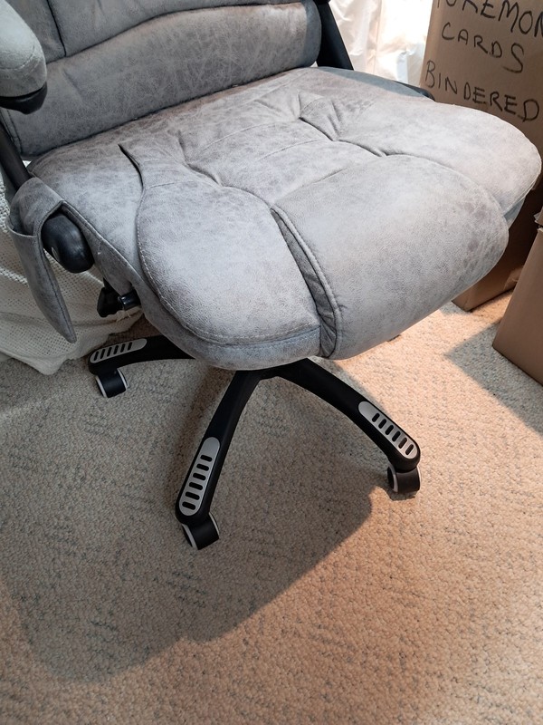 Vinsetto Brand New Tall Back Gray Cloth Chair, Massage, Heat, Remote, Reclines, gallery