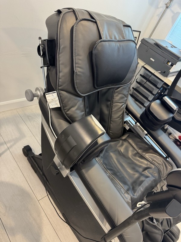 Inada D.5 Massage Chair - Professional Japanese Shiatsu Therapy gallery