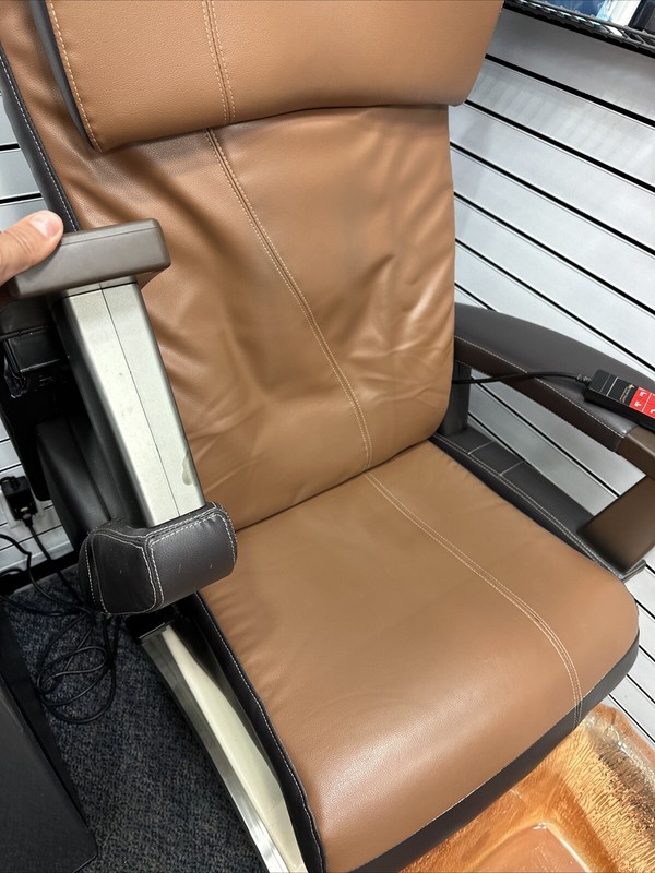 human touch massage chair With A Tab gallery