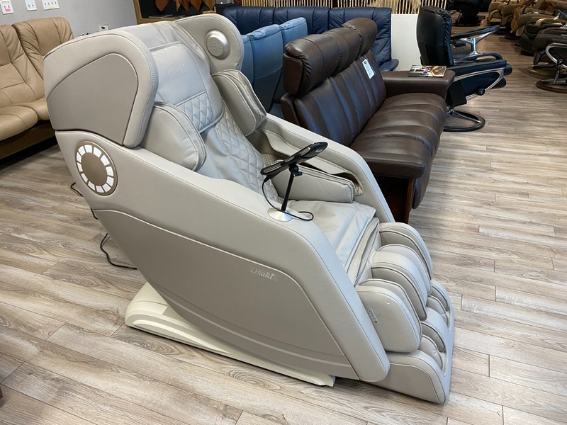 Osaki Hiro L-Track Heated Zero-G Bluetooth USB Charger 3D Massage Chair Taupe #3 gallery