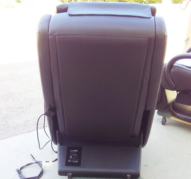 100-ZG40-002 Human Touch ZeroG 4.0 Zero Gravity Immersion Massage Chair Recliner gallery