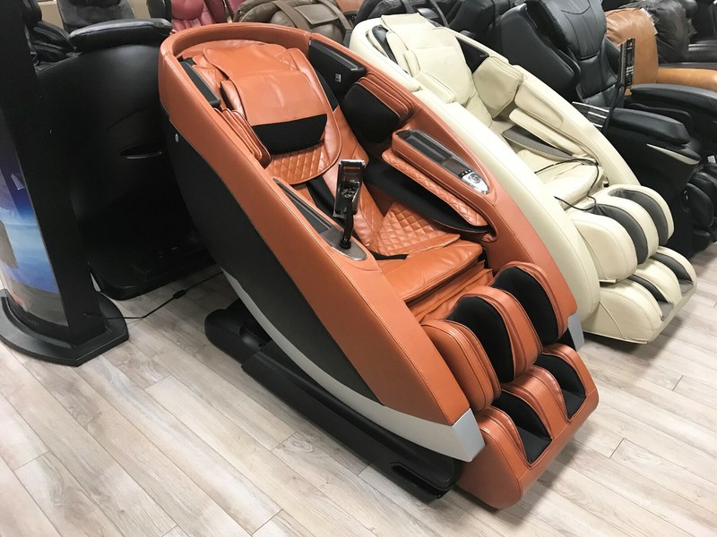Super Novo Zero Gravity Massage Chair Recliner by Human Touch
