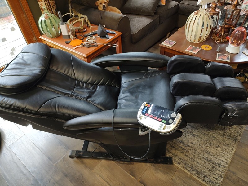 Panasonic Black Massage Recliner Chair w/ Wired Remote, Shiatsu/Vibration gallery