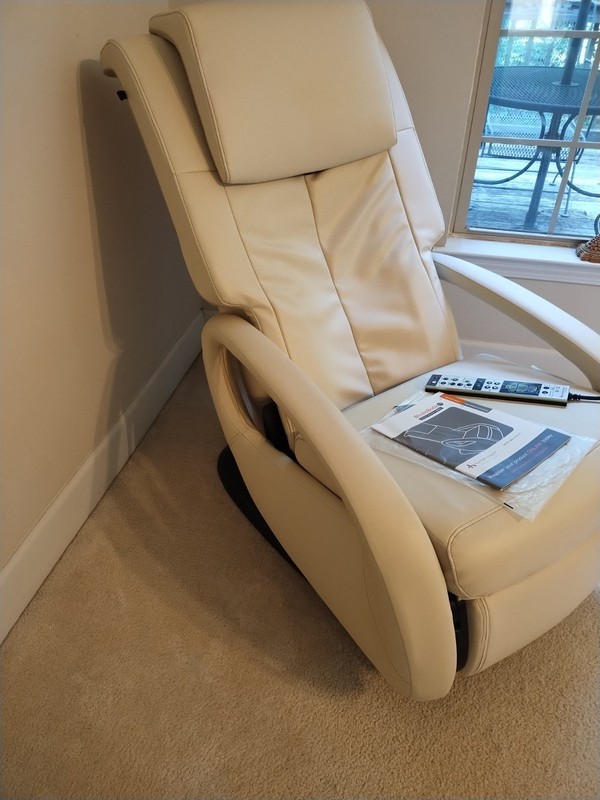 WholeBody 7.1 Massage Chair mint condition.
