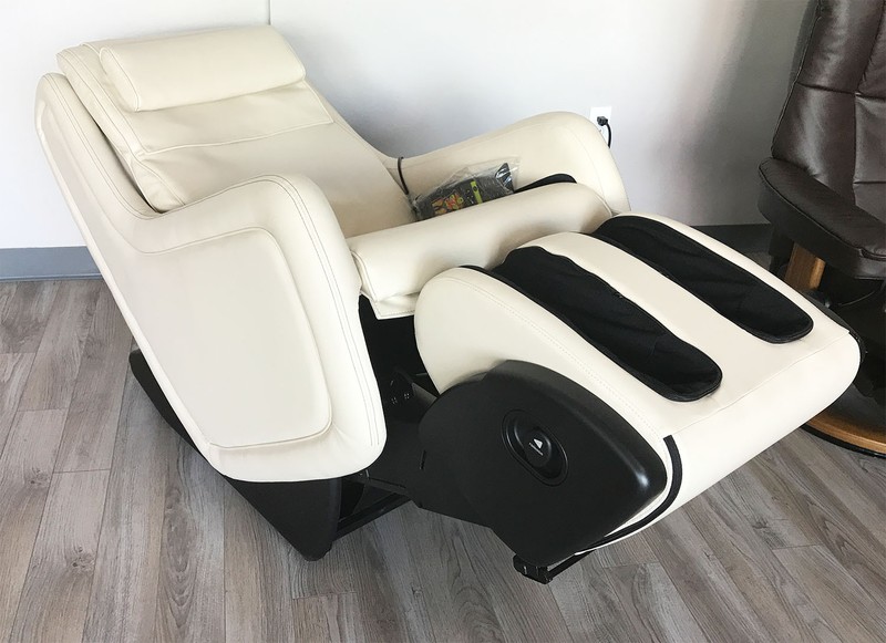 Human Touch ZeroG 4.0 3D Massage Chair Zero Gravity Recliner - Bone gallery