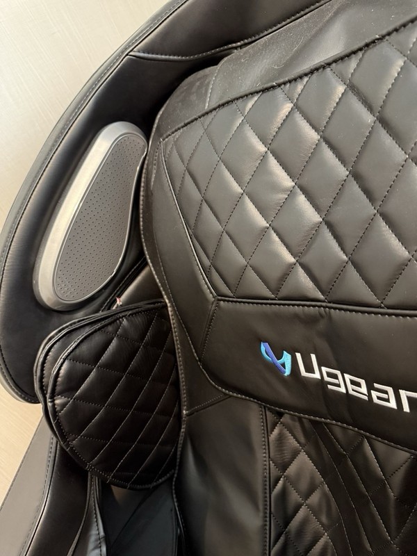 UGears Black Electric Massage Chair Zero Gravity Shiatsu SL Track gallery
