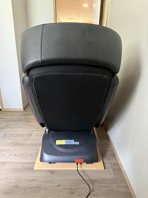 UGears Black Electric Massage Chair Zero Gravity Shiatsu SL Track gallery