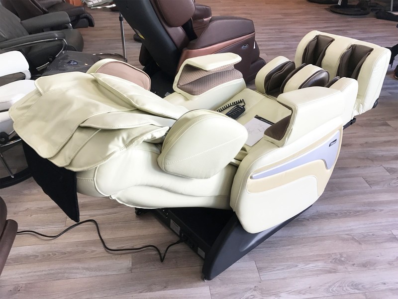 Osaki Titan TI-8700 Massage Chair Recliner Lumbar Heat and Foot Rollers - Black gallery
