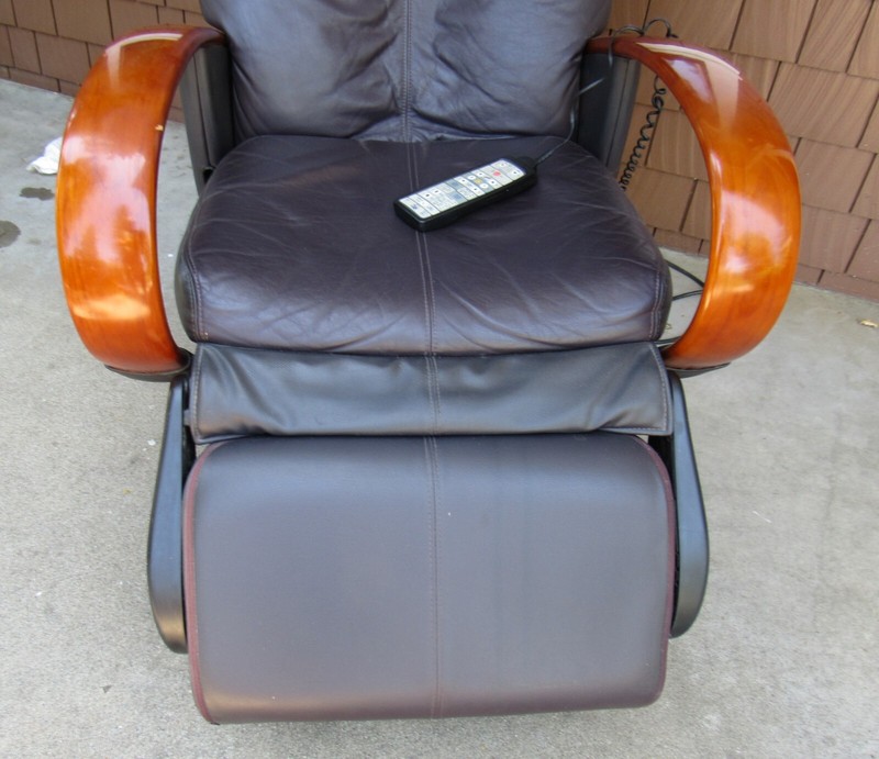 Working HTT-10CRP Full Body Roller Massage Chair Recliner Lounge Nice!!!! gallery