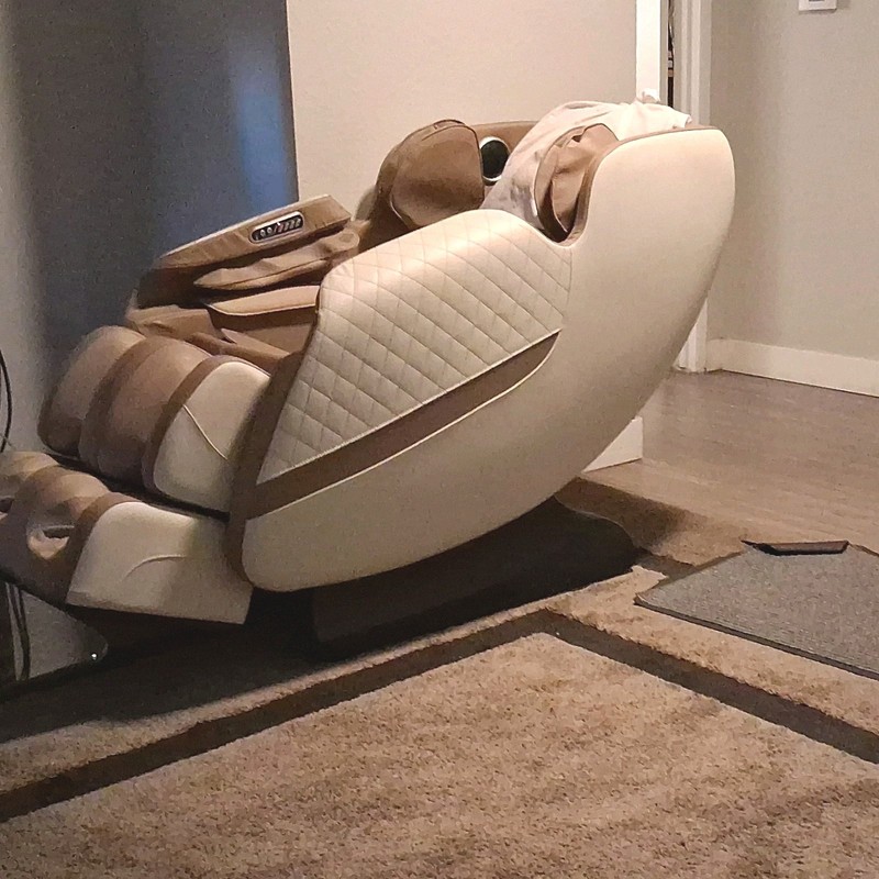 Emirates Massage Chair - Tan Model: MCLTN0154 gallery