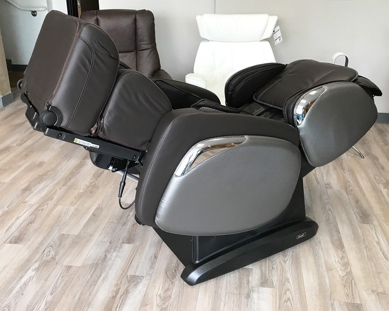 Brown Osaki OS-4000CS Zero Gravity Massage Chair Recliner + Warranty + Heat