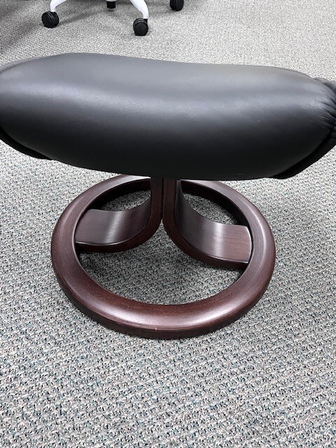 Fjords Senator Large Recliner Chair + Ottoman R Frame, Black Leather gallery