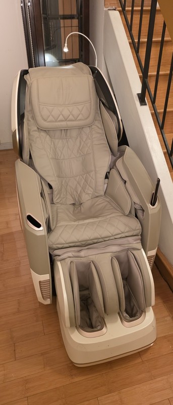 Osaki OS Pro 4D Maestro SL-Track Heated Massage Chair – Beige, Open Box