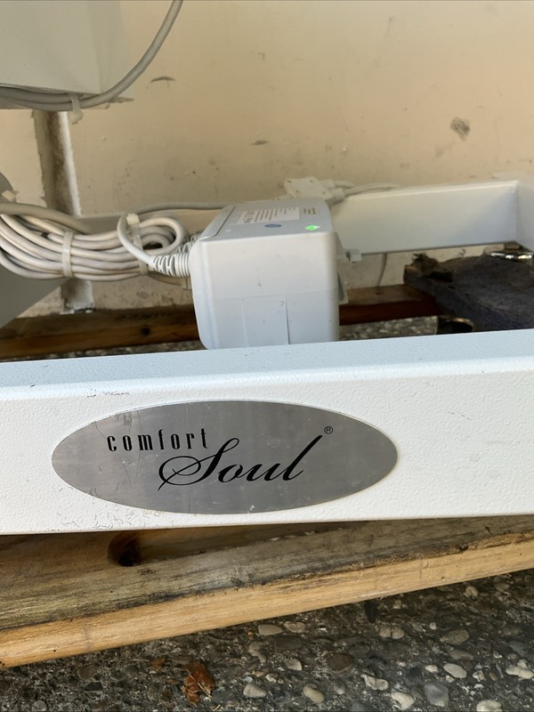 Comfort Soul Massage Treatment Tatoo Electric Adjustable Chair - Used Working gallery