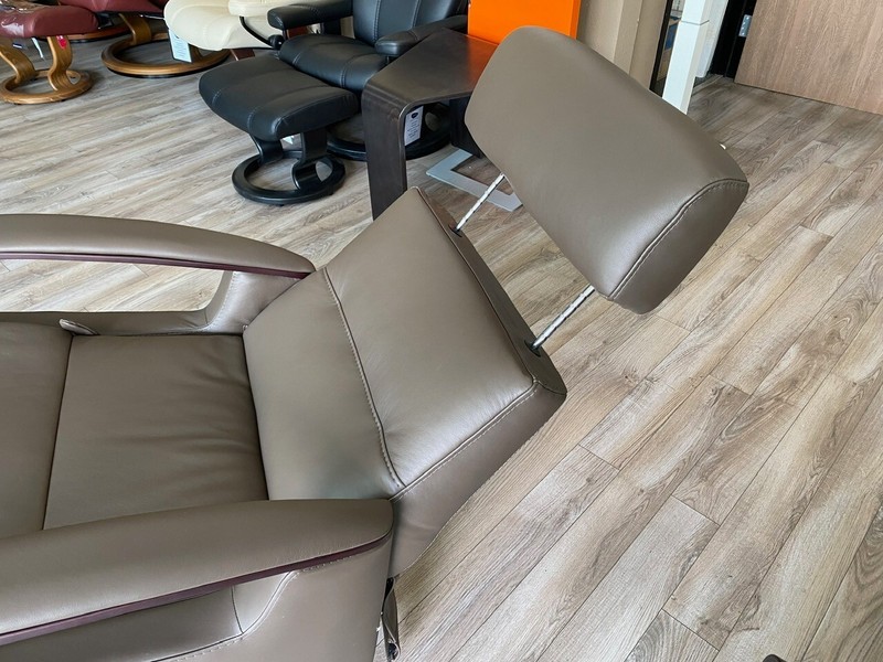 IMG Peak RG265 Manual Relaxer Medium Swing Recliner Rocker Chair Smoke Leather gallery