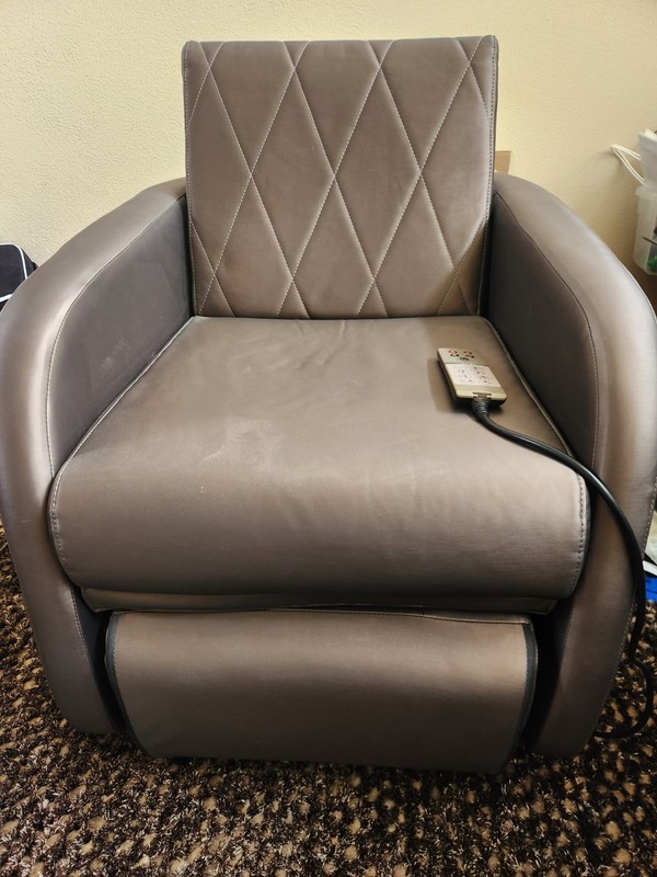 OSIM Ustyle2 Massager Chair – In Excellent Working Condition.