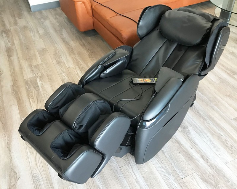 Human Touch Opus 3D Massage Chair Zero Gravity Recliner Heat Foot Rollers Black