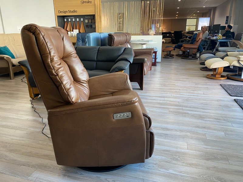 IMG Verona RMS395 Large Power Relaxer Recliner Chair S550 Nutmeg Leather gallery