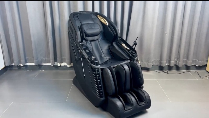Luxury Full Body 4D Zero Gravity Massage Chair Heating Ai Voice SL Track 2025 gallery