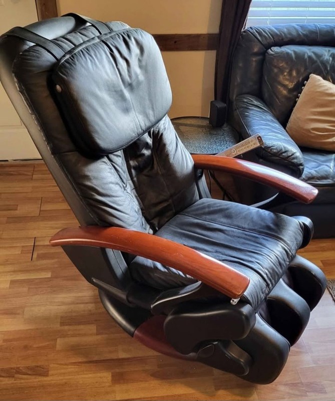 Massage Chair Human Touch HT-140