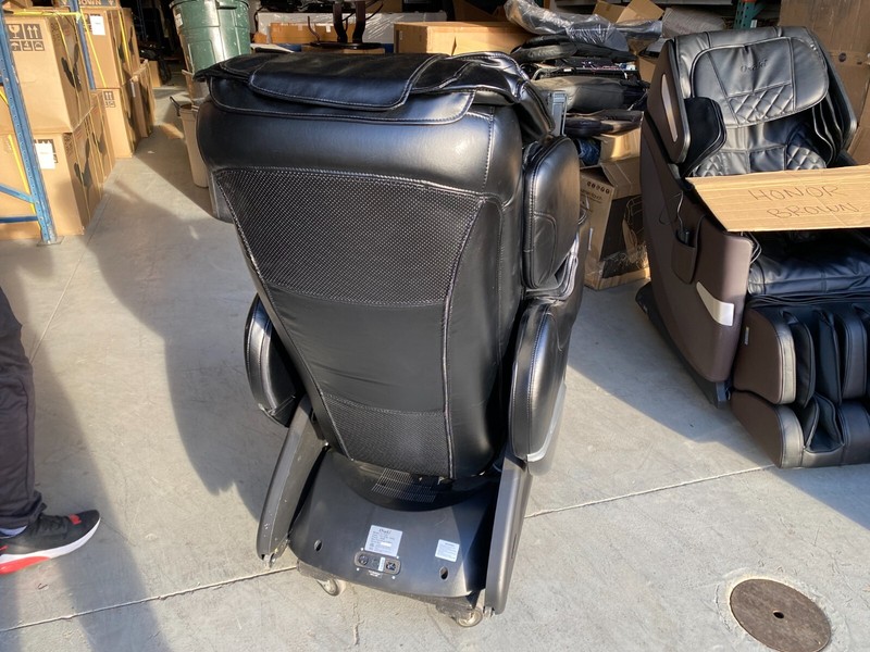Osaki Titan TI-7700 Massage Chair Recliner in Black gallery