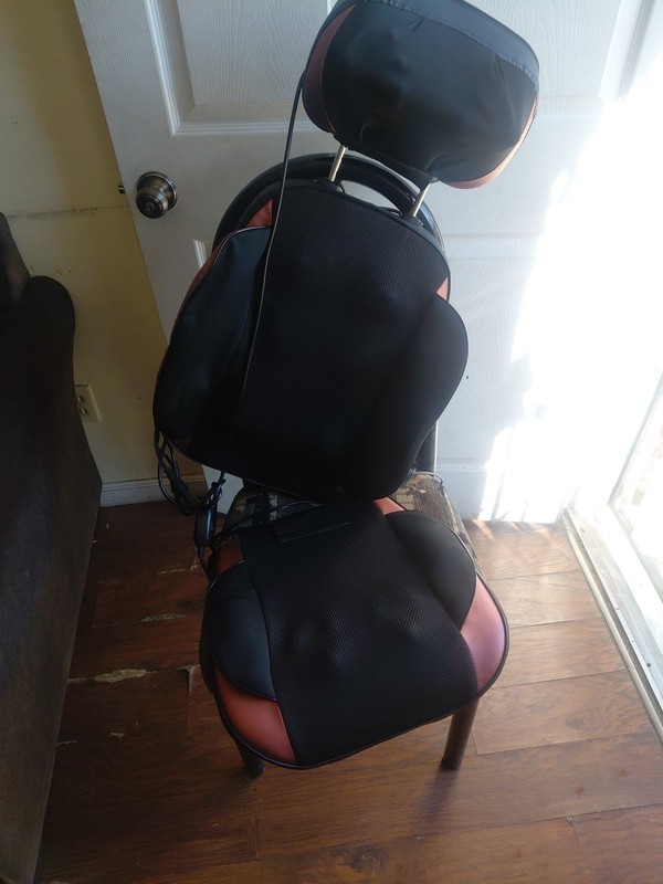 C-Z60w Massage Chair gallery
