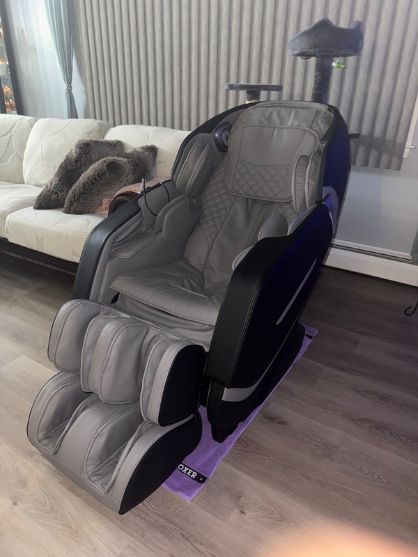 Full Body Zero Gravity Massage Chair gallery