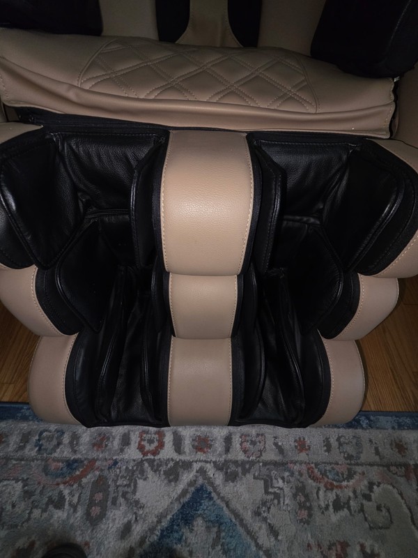 LURACO i Robotics 7 PLUS Medical massage chair gallery