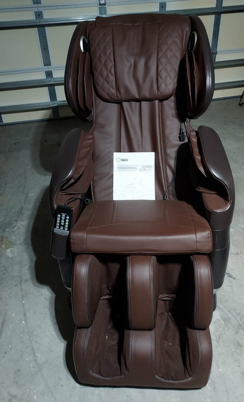 LC3200-S Massage Chair with attached remote And detachable power cord