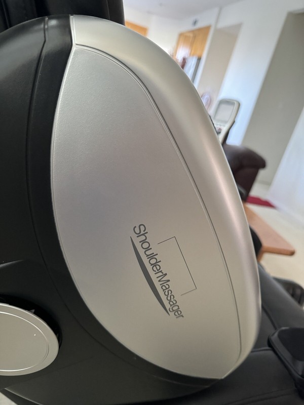 Fujiiryoki CYBER-RELAX SKS-1850 Massage Chair Made In Japan $̶2̶5̶0̶0̶ gallery