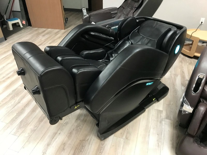 Brown Infinity Presidential 3D Massage Chair Zero Gravity Recliner Body Scan gallery